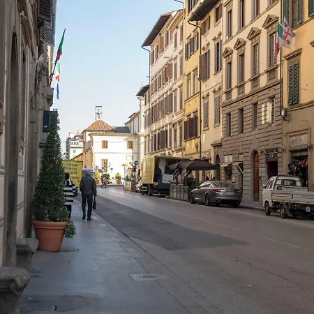 Cavour Rosa By Mamo Firenze