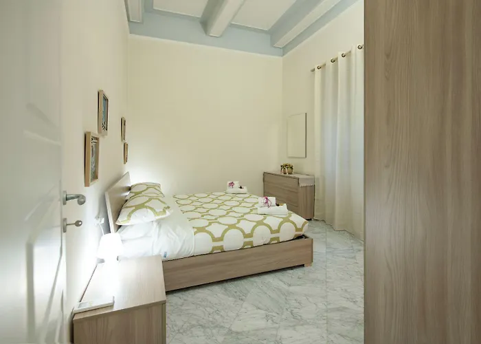 Cavour Rosa By Mamo Firenze